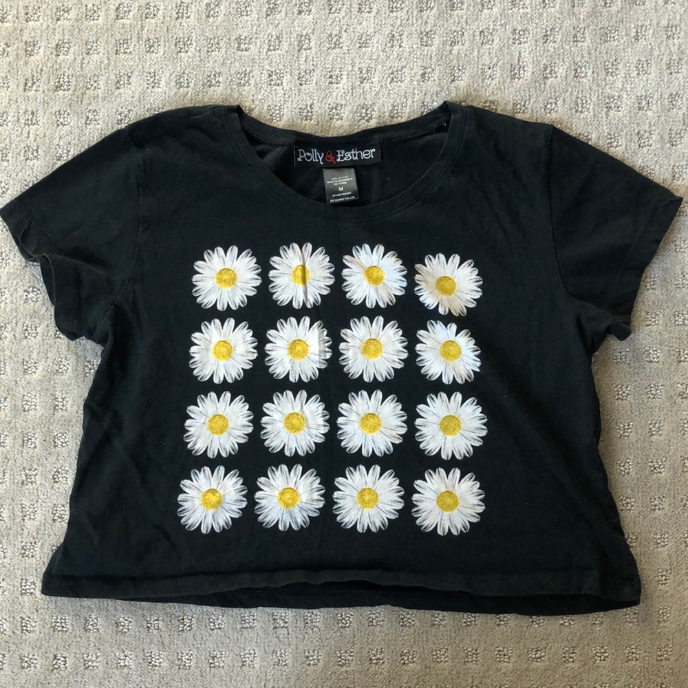 Black crop top shirt